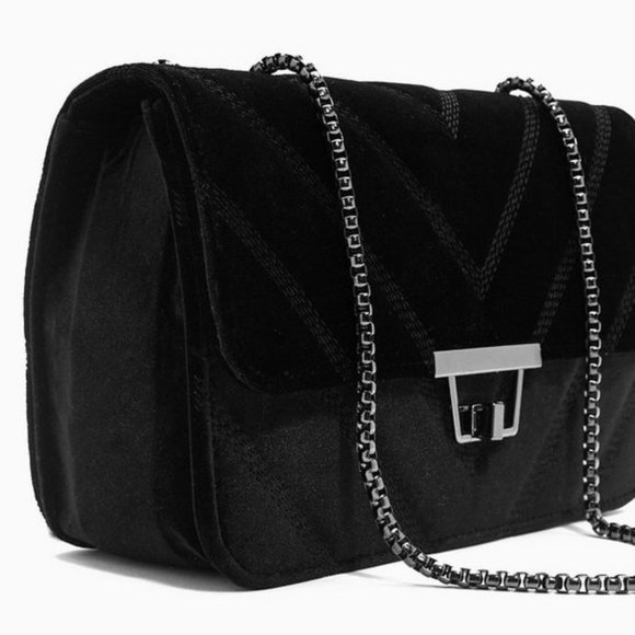 NWT WANT Luxe velvet black crossbody bag - Picture 4 of 4